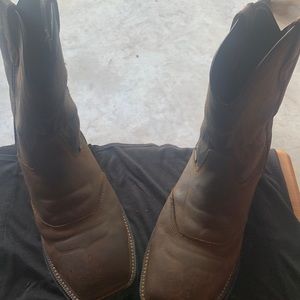 Size 9 men's steel toe boots